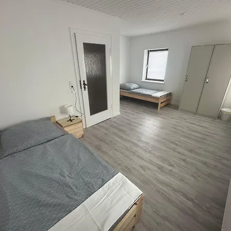 Haus Fuer 2-10 Gaeste In Homestay Kiel