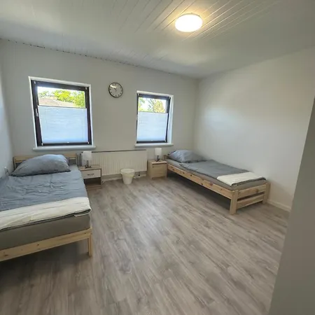 Monteurzimmer Ferienzimmer In Δωμάτια σε οικογενειακή κατοικία *